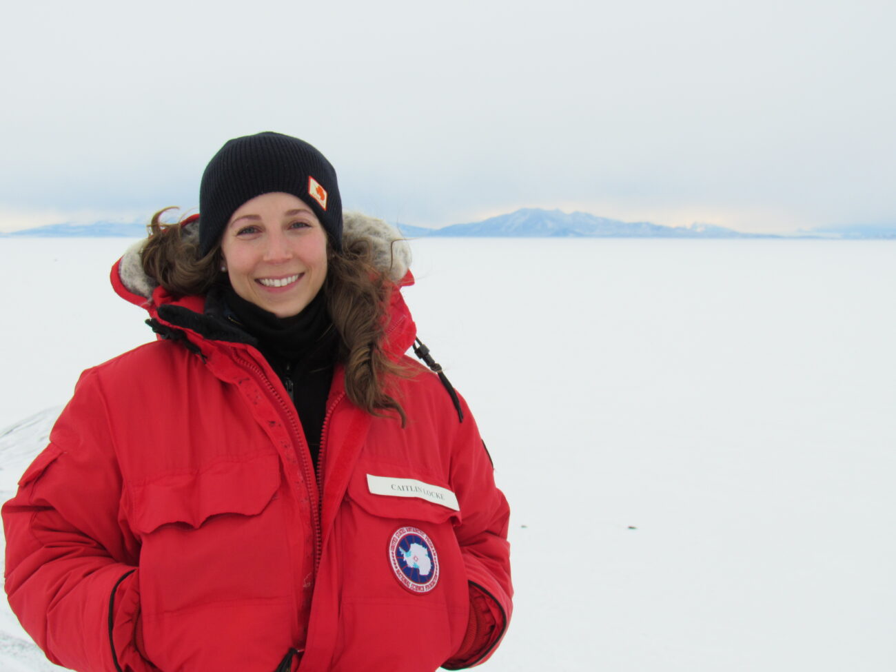 Peneliti Geofisika Polar Caitlin D. Locke – Negara Bagian Planet