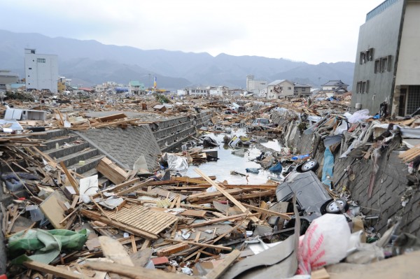 Leverage sistem peringatan tsunami generasi awal untuk menyelamatkan nyawa planet